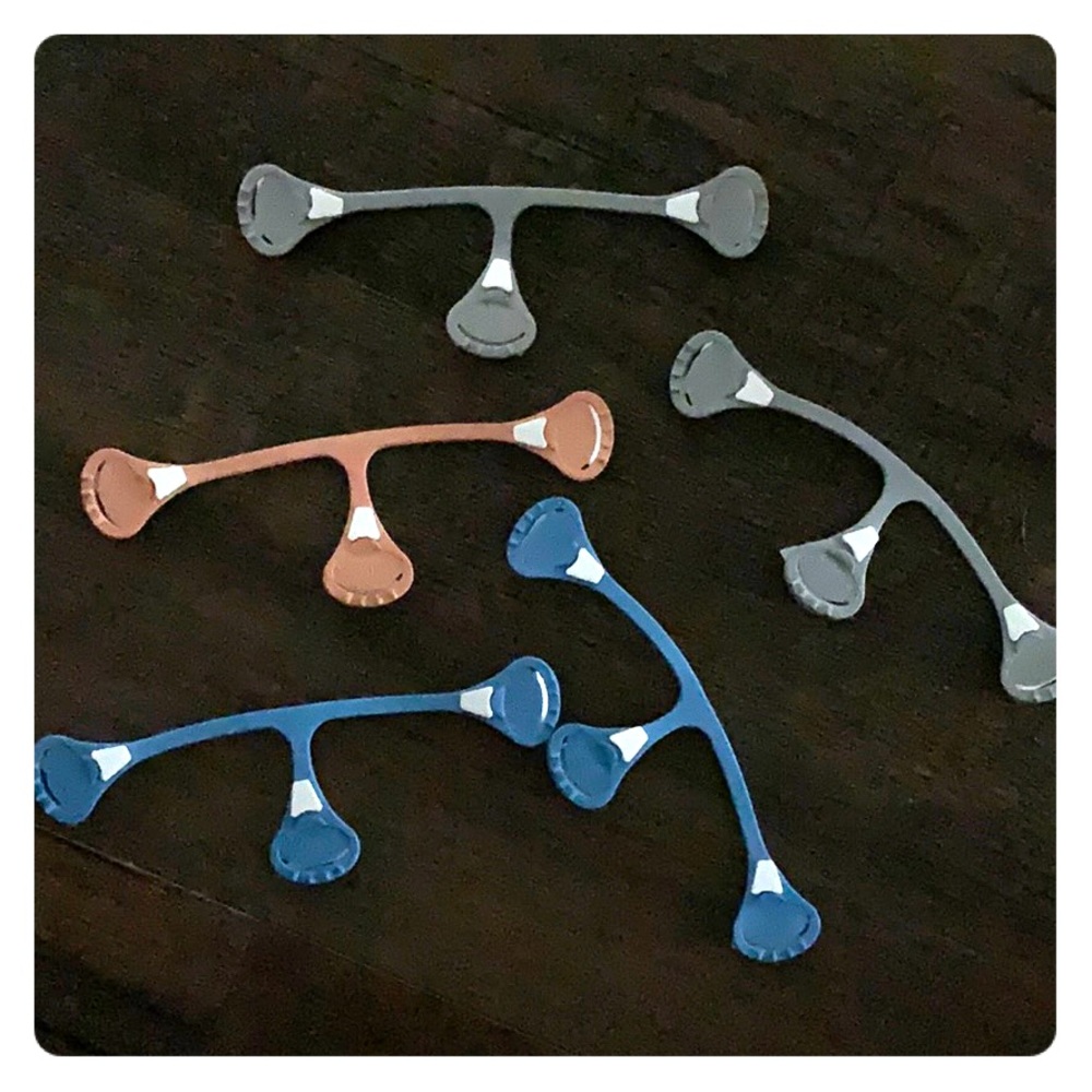 Snappi fasteners for cloth diaper